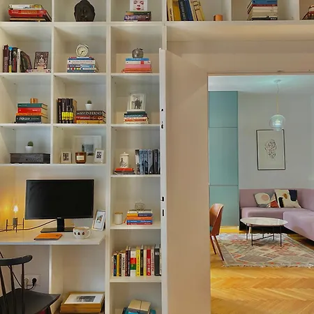 Frana By Ellements In Old Town With Balcony Apartmán Bratislava