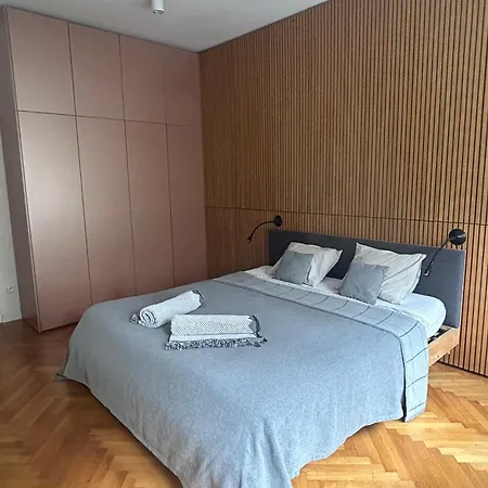 Frana By Ellements In Old Town With Balcony